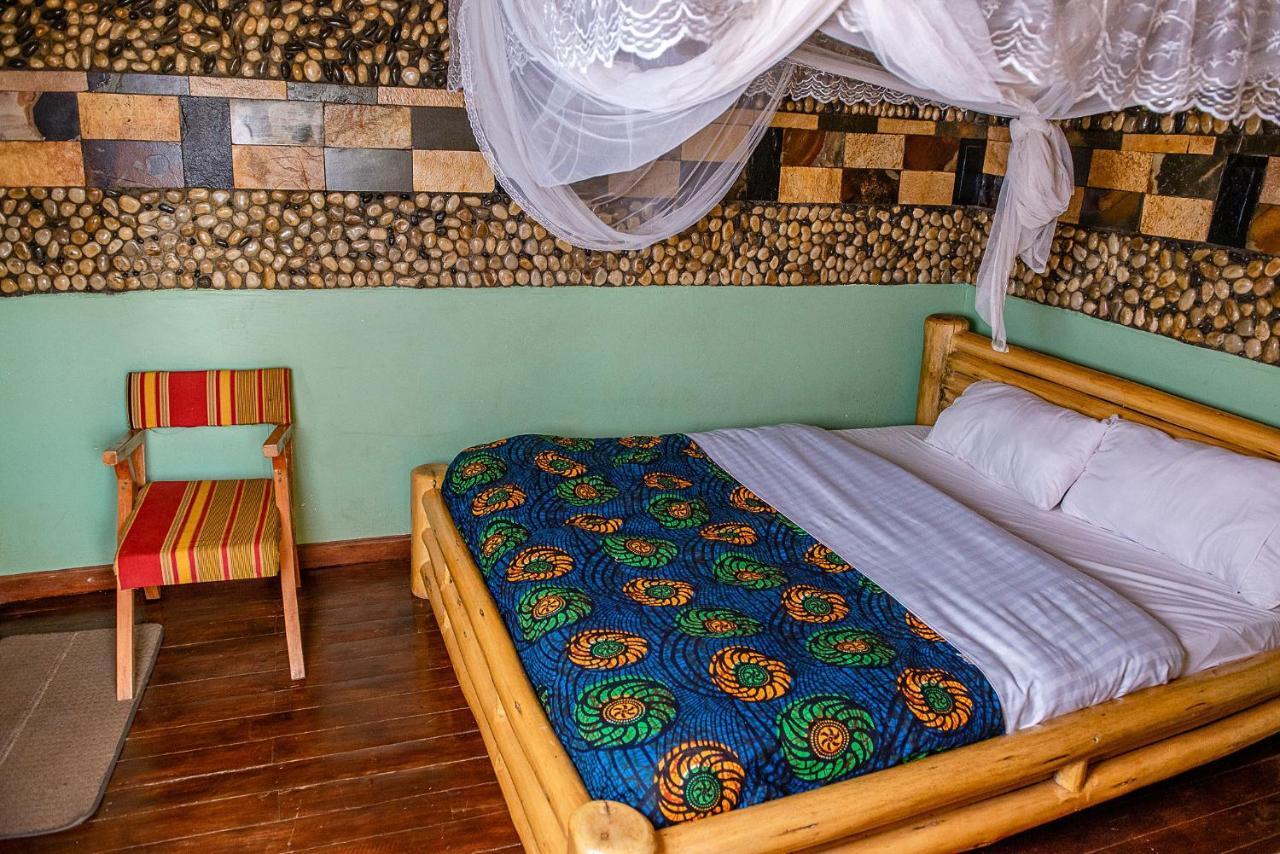 Elite Backpackers Services Masaka Экстерьер фото