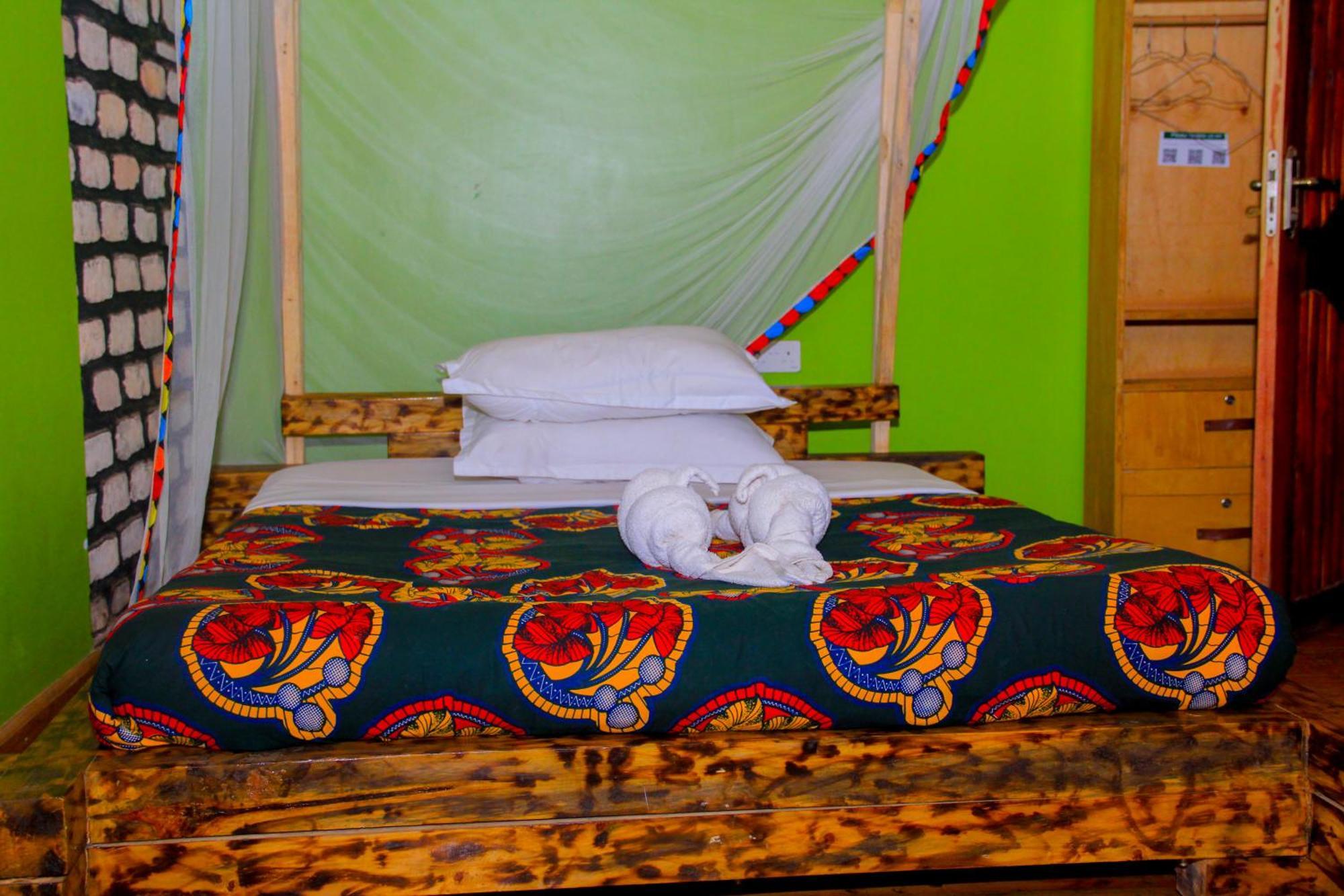 Elite Backpackers Services Masaka Экстерьер фото