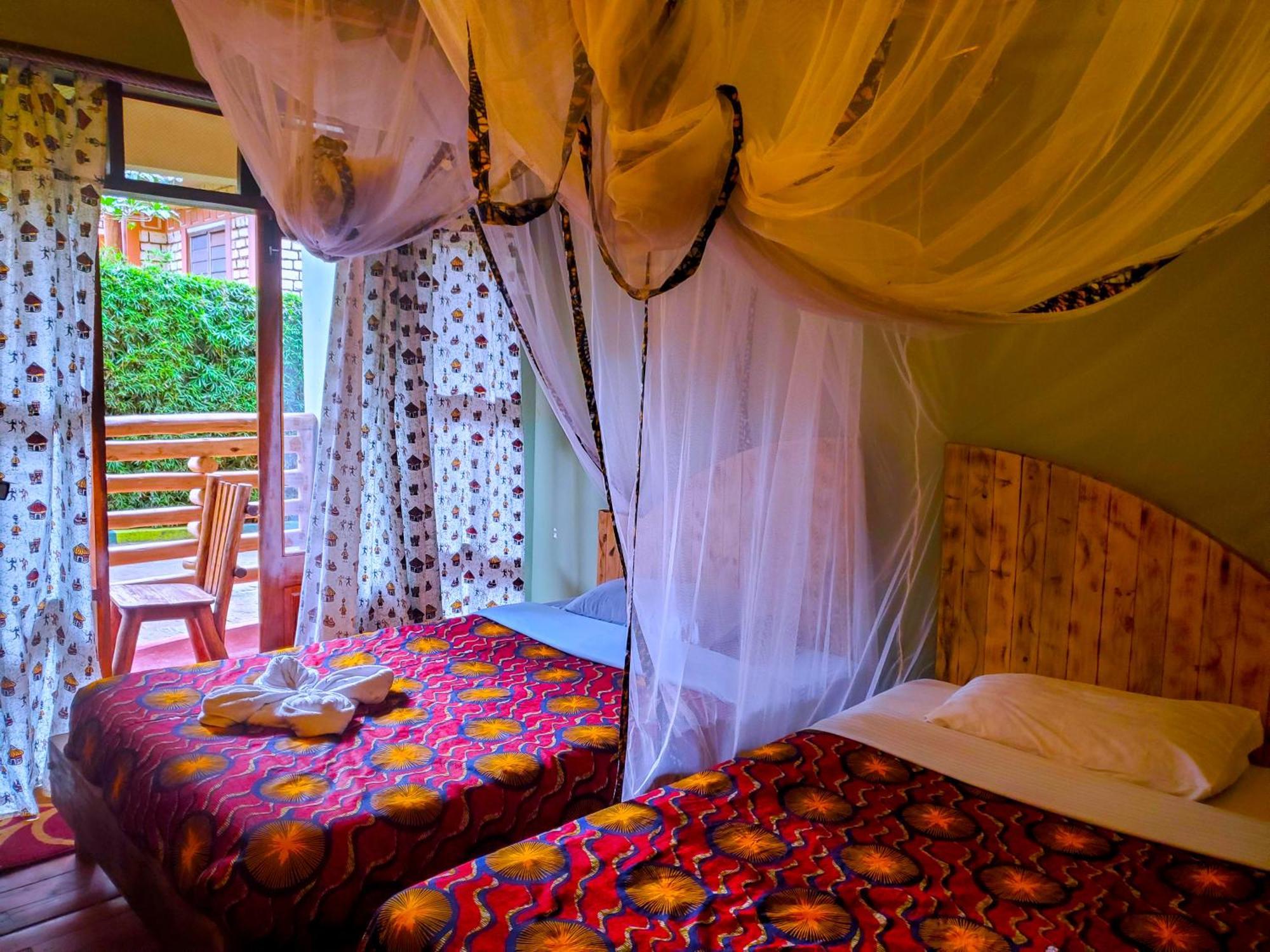 Elite Backpackers Services Masaka Экстерьер фото